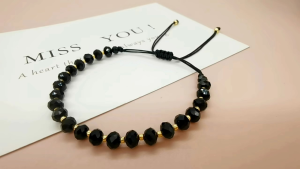 Gelang Tali Serut Kristal Hitam Manik Gold