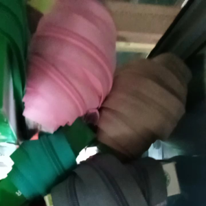 Resleting Tas & Meteran YKK: Pilihan Terbaik untuk Pakaian dan Tas