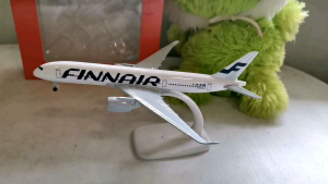 Finnair Airbus 350 Diecast Boeing Model Aircraft Airplane Collection with Landing Gears and Display Stand 8 Inches 20 cm