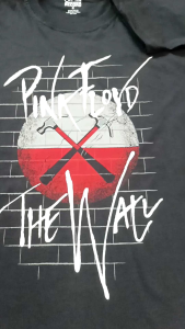 Kaos Band Pink Floyd & Desain The Wall: Pilihan Terbaik Untuk Penggemar Rock