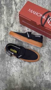 SEPATU MAHONK VELCRO BLACK GUM