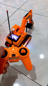 Remote Control Truck RC Excavator New ABS Truk Keruk Beko no KGP 7070