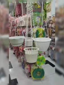 POT GANTUNG KERANJANG / POT GANTUNG RANTAI / VAS GANTUNG PLASTIK / POT GANTUNG PUTIH / HANGING VASE
