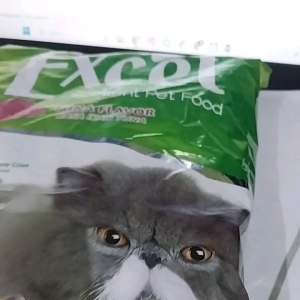 Excel Tuna Adult 500gr Bentuk Bulat Donat