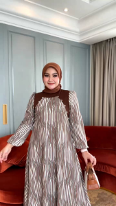 ARSYILA DRESS BY IRNA EMERALD