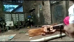 Pisau pengupas batok kelapa/ropak rawing