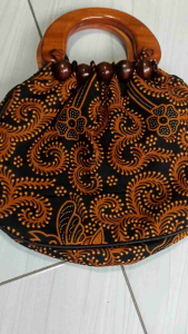 Tas Souvenir Batik & Tas Mukena Batik Unik: Pilihan Tas Batik Kualitas Tinggi