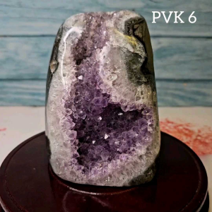 CrystaLuver PVK 6 Natural Amethyst Crystal Geode.