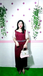 Pilihan Dress Scuba Wanita Terbaik & Elegan