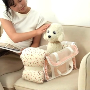Baby daisy fluffy pet bag กระเป๋าสัตว์เลี้ยงลายดอกไม้สุดน่ารัก จากแบรนด์ Fluffy baby กระเป๋าสัตว์เลี้ยงผ้าตาข่ายโปร่งรอบทิศทาง กระเป๋าแมว กระเป๋าหมา กระเป๋าสุนัข กระเป๋าสัตว์เลี้ยง กระเป๋าใส่สัตว์เลี้ยง pet bag dog bag cat bag