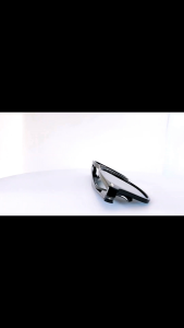 แว่นตากันแดด หน้าตัดเลนส์กระจก ขาสปริง