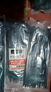 Kabel Ties Tali Kresek: Pilihan Ideal Untuk Pengemasan & Perlindungan Barang