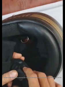 pengganjal dagu helm