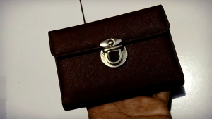 Termurah - Dompet Lipat Wanita Resleting dan Kancing - Dompet Uang dan Kartu - Trendi dan Elegan - Warna Coklat