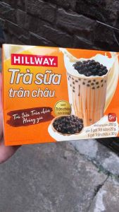 2 hộp Trà Sữa trân châu Hillway mỗi hộp 260g+Tặng 1 bịch bánh tráng vị phô mai