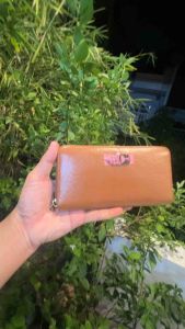 Ví 2hand dài nữ da thật cực chất Vy Vy Ần aut của Anh -T132