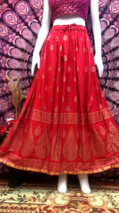 Beautiful skirt from India 💥กระโปรงสวย งานพิมทองลายเก๋ๆจากอินเดีย สาวๆที่ชอบกระโปรงยาวรุ่นนี้ไม่ควรพลาด สินค้าพร้องส่ง