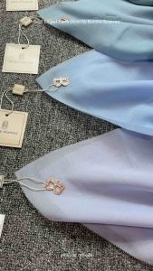 Buckle Pouch Hijab Segi Empat Polos Tepi Laser Cut dengan Metal Logo | Hijab Paris Voal Polos by Buckle Scarves | Kerudung Segiempat Voal Premium Square Cocok untuk Sehari-hari - Muslim Nyaman Mewah