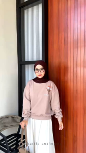 FLORA CREWNECK: Atasan Chatifa Terbaru & Sweater Premium Import