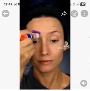 สีเพ้นท์หน้าแฟนซีเนื้อฝุ่นอัดแข็งตลับกลม