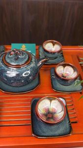 Bộ Ấm Chén Quả Hồng Men Rêu - NNƯT Tô Thanh Sơn