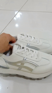 SEPATU WANITA IMPORT PREMIUM TERBARU SEPATU SNEAKERS KASUAL KERJA M-1A1
