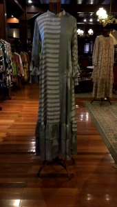 Gaun Agassi Dian Pelangi ORIGINAL: Busana Muslim Modis untuk Wanita