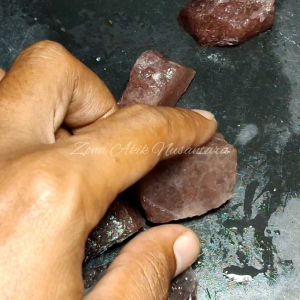 Natural Strawberry Quartz Super