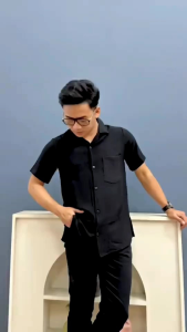 Kemeja Vintage Katun Halus Import Lengan Pendek Polos Pria Casual Terbaru Viral Adem Lembut