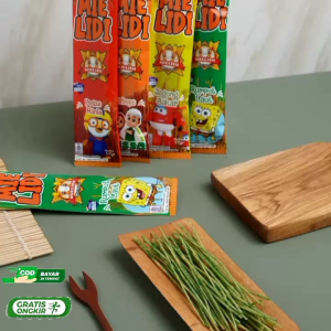 Jajanan Anak Kecil Mie Lidi Karakter Kemasan Baru 1 pack isi 12 pcs