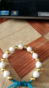 Bracelet mutiara putih and emas
