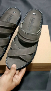 Dép xăng đan quai hậu nam quai  chéo   Sandal nam thời trang V11 dây hậu xoay tiện lợi đế lõm ôm chân khâu dế chắc chắn