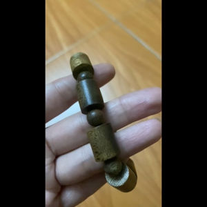 Vòng đeo tay trầm hương đốt trúc