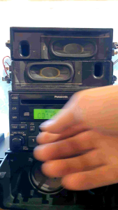 Máy phát nhạc liền Amply Panasonic . Tính năng 6 disk / Minidisk / Aux in 3.5.