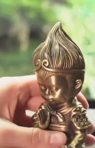 车内摆设品 精美产品小悟空