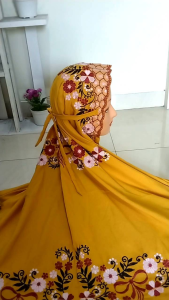 MUKENA LAJURAN BORDIR INER WARNA KUNING DEWASA MUKENAH TERUSAN MODEL CIPUT LANGSUNGAN BORDIL KUDUSAN GROSIR
