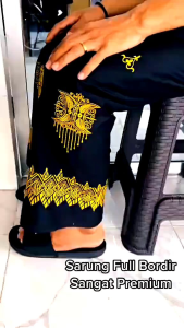 Sarung bordir motif Pintu Aceh original