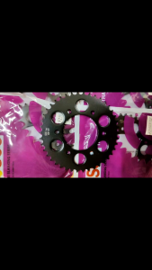 Sprocket Belakang 100% SCC FZ150/Y15Z/Y15ZR/Y15/Y16 428 Hitam RK Aji Stt mcs - Motorcycle Black