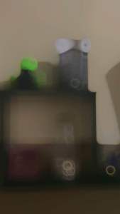 RAK DINDING MINIMALIS Z: Solusi Penyimpanan Efektif