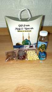 Promo Paketan kurma kacang arab kismis coklat zamzam Oleh Oleh Haji dan Umroh Paket Termurah