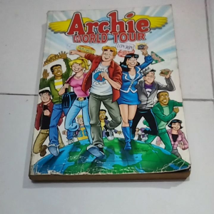 Komik Bahasa Inggris Archie World Tour