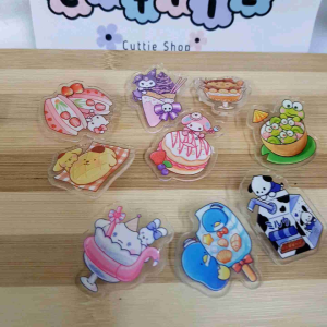 三丽鸥甜点亚克力胸针 书包包包笔盒服饰配饰 可爱卡通别针挂件 Sanrio Dessert Acrylic Children Cute Cartoon Brooch Badge Pin School Pencil Bag Diy Decoration Kerongsang Budak Hiasan Beg Jewelry Gift XZ11