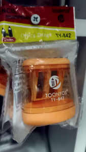 Sharpener 2pcs  2 holes with cover