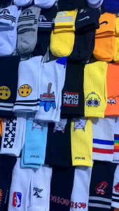 kaos kaki oldschool / kaos kaki skate / kaos kaki motif panjang / smile