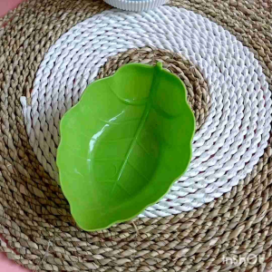 Mangkok Plastik Bentuk Daun Panjang 14cm Mangkuk Kecil Serbaguna Bisa d jadikan tempat Sambal