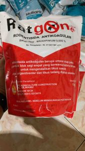 Racun Tikus Ratgone 1kg Rodentisida Brodifakum 0005% Umpan Tikus Siap Pakai Agricon Petrokum