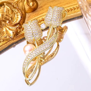 Bros Bunga Tulip Warna Emas Aksesoris Fashion