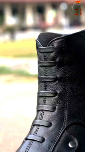 P21 Flatform Sepatu PDH Polri: Desain Ergonomis untuk Kehadiran Polisi