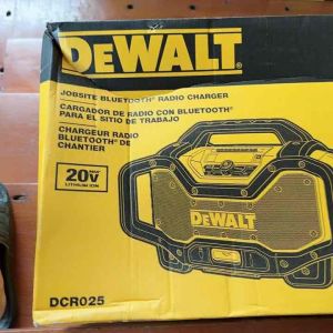 DEWALT 20-Volt MAX or FLEXVOLT 60-Volt MAX Lithium-Ion Bluetooth Radio with Built-in Charger