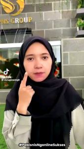 SR12 Bedak Padat Exclusive dengan Foundation & SPF 25 Anti Luntur Original